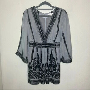 Boston Proper Gray Tunic with Black Burnout Velvet Details Size Small